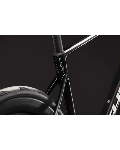 Cube Attain C:62 SLT Shimano Ultegra Di2 12v, Carbon/White (2027)