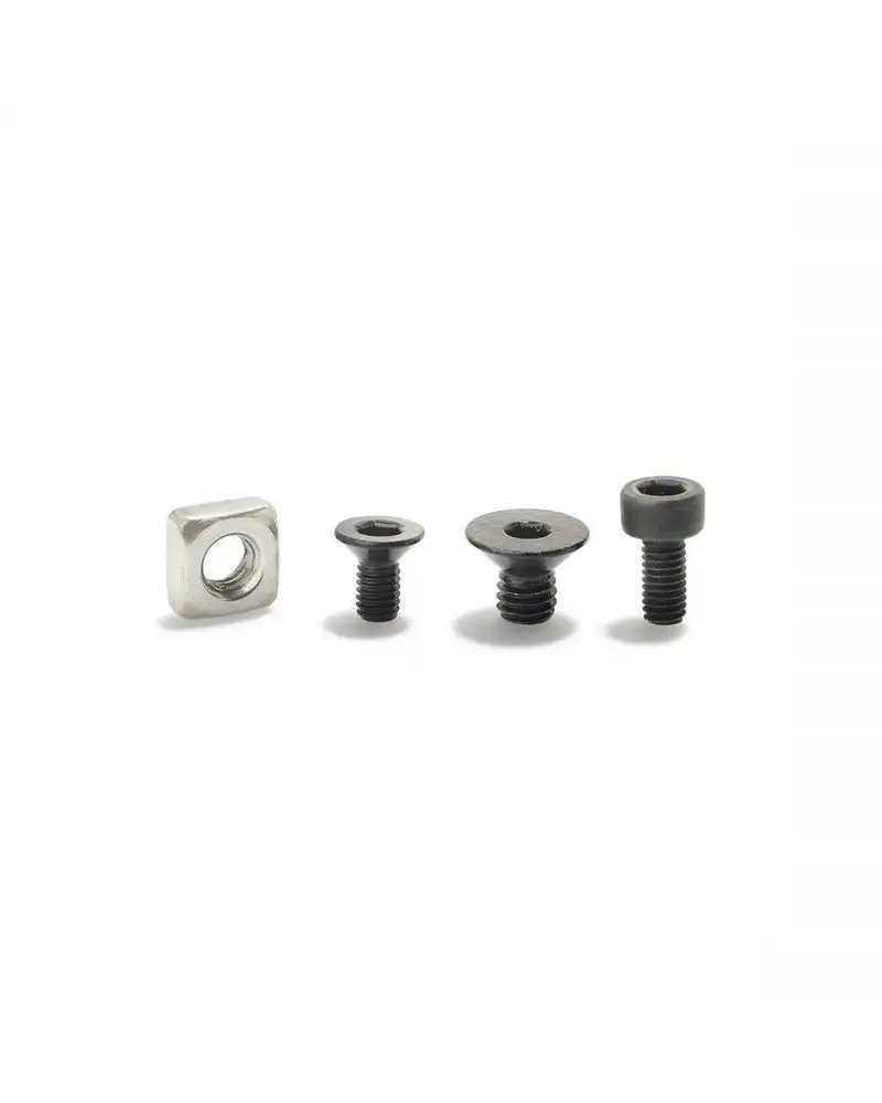 Bosch Kit Viti Montaggio Kiox, 1 Dado Quadro, 1 Vite per Scatola di Cablaggio, 1 Vite per Piastra di Montaggio, 1 Vite per Antif