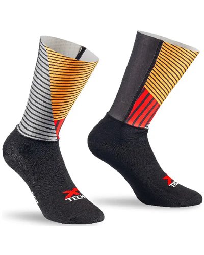 XTech Crono-1 Aerodynamic Ciclyng Socks, Black/Grey