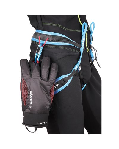 Camp G Core Winter Gloves Touchscreen Compatible, Black/Red