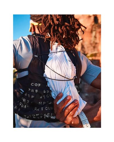 Compressport Ultrun S Pack Evo 15 Hydration Trail Running Pack/Vest, Black (2 500 ml Ergo Flasks Included)