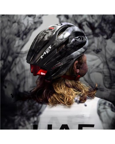 Met Trenta 3K Carbon MIPS Casco Strada Team UAE Emirates XRG 2025 LTD
