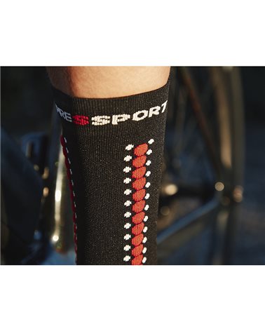 Compressport Pro Racing V4.0 Bike Compression Socks, Black/Red