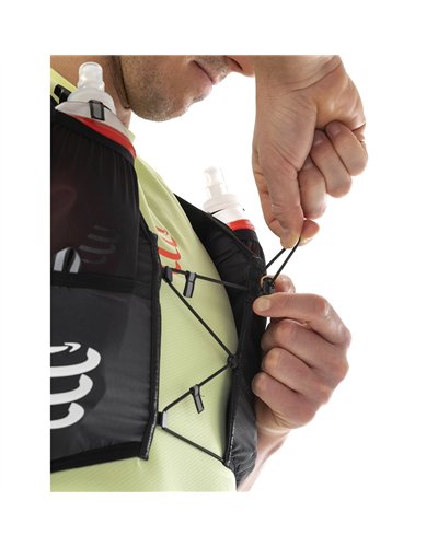 Compressport Ultrun Evo 10 Pack Hydration Trail Running Pack/Vest, Black (2 500 ml Ergo Flasks Included)