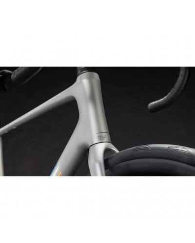 Cube Attain C:62 SLX Shimano 105 Di2 12sp, Sleekgrey/Prism (2026)