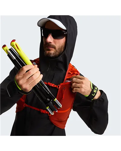 The North Face Sunriser 8 Hydration Running Vest, Lava Red/Iron Clay (2 500 ml Soft Flask Included)