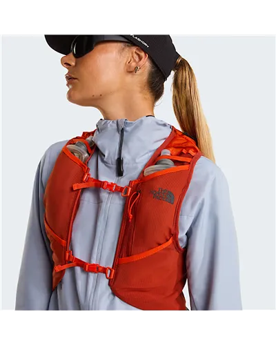 The North Face Sunriser 8 Gilet Idrico Running, Lava Red/Iron Clay (2 Soft Flask da 500 ml Incluse)